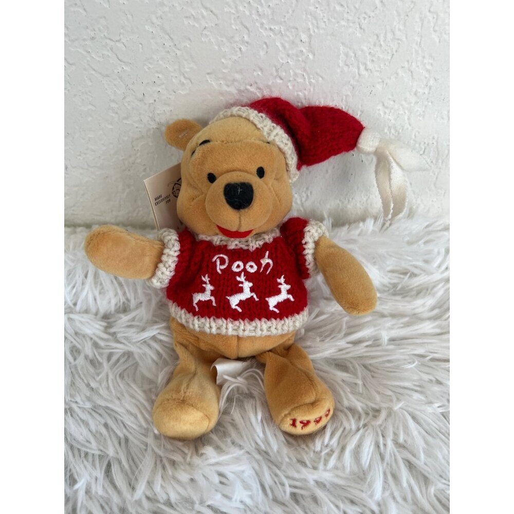 Vintage Winnie the Pooh Disney Plush  Bean Bag 1999 Christmas Sweater Cap NEW WI